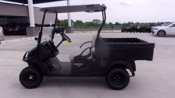 2024 Cushman Hauler 1200 EFI Gas For Sale - Image 2