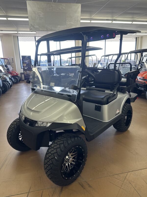 2025 E-Z-GO Valor For Sale - Image 3