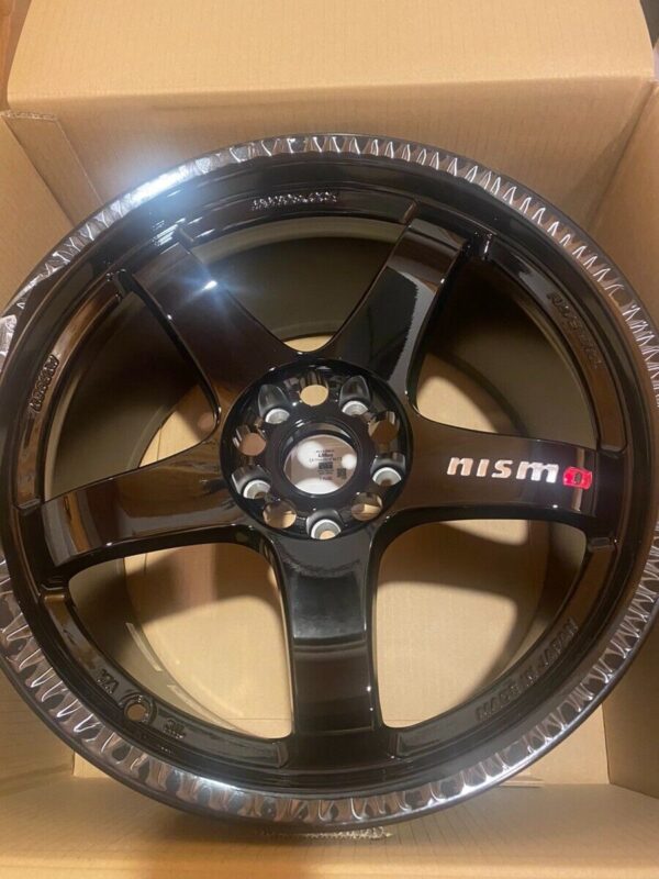 Nismo Rays LMGT4 wheels